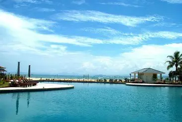 Hotelli Sunny Holiday