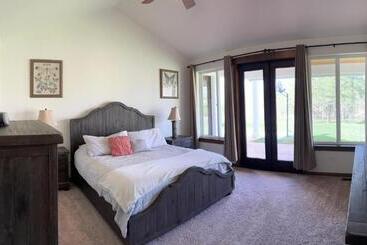 酒店 Nisqually Highland Ranch! 35 Mi To Mt Rainier