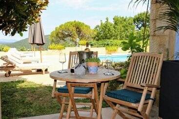 Loup Castel Boutique Hotel B&b