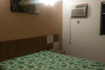 アパートホテル Diroma Fiori Com 1 Suíte E Banheiro Social Extra