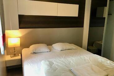 הוסטל Nouvel Horizon Guest Center Landes