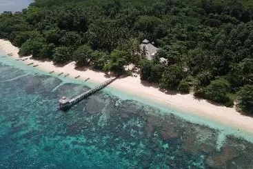 Coral Eye Boutique Resort And Marine Outpost