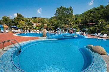 酒店 Baia Tropea Resort
