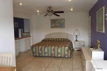 Otel Coconut Cay Resort