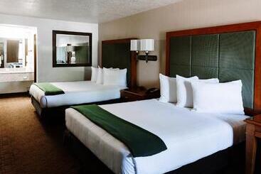 فندق Taos Valley Lodge