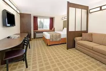 Microtel Inn & Suites Cheyenne