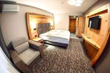 Pansiyon Popasul Domnesc  Resort& Spa  Voronet Vue