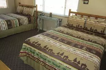 Motelli Sequoia Lodge