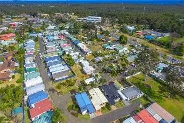 ホテル Treehaven Tourist Park