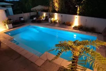ペンション The Bay Lodge