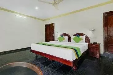 Pensió Itsy Hotels The Waters Edge Beach Resort