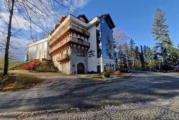 هتل Zamek Księża Góra