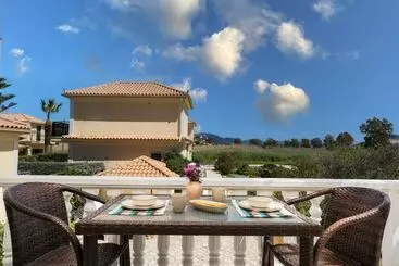 アパートホテル Villa Dionysios