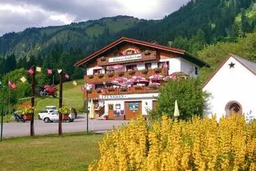 ベッドアンドブレックファースト Klause Stüberl