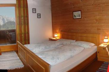 Пансион Gästehaus Hupf