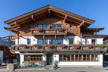 هتل Alpin Tyrol Kitzbüheler Alpen