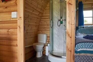 별장 Woodpecker Pod With Views