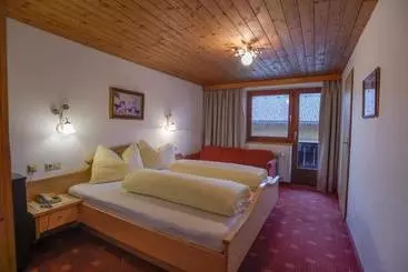 ツーリストアパートメント Appartements Schrambacherhof