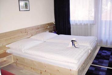 住宿加早餐  Apart Landhaus Gstrein