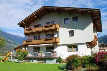 Pensió Gästehaus Dorf-anger