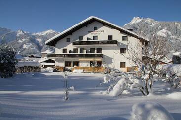 ホテル Pension Leuprecht