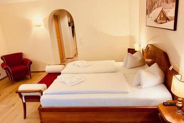 ホテル Zum Jungen Römer