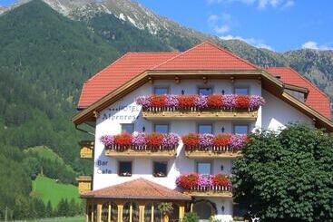 B&b Hotel Alpenrose Rooms & Apartments