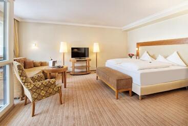 リゾートホテル Das Ronacher Thermal Spa