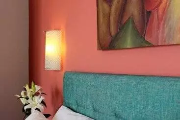 Amaryllis Hotel Apartments