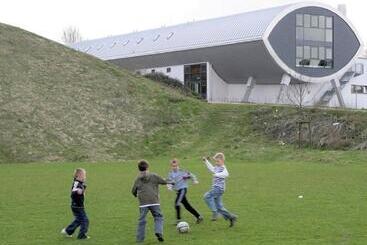 Chillten Bottrop  Hotel Und Hostel