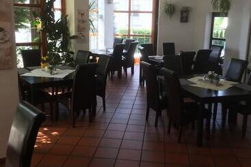 ホテル Wintergarten