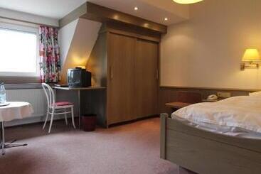 펜션 Gasthaus Tröster