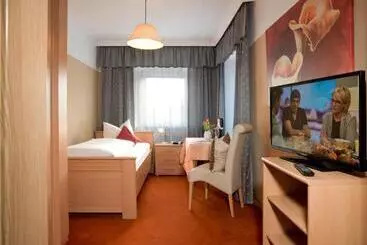 Пансион Gasthof Metzgerei Stöberl