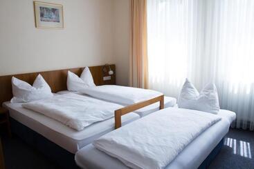 Pensão Gästehaus Zur Kurve