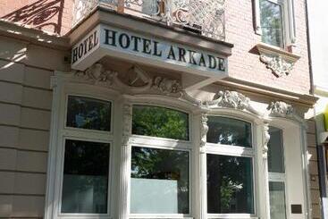 酒店 Arkade