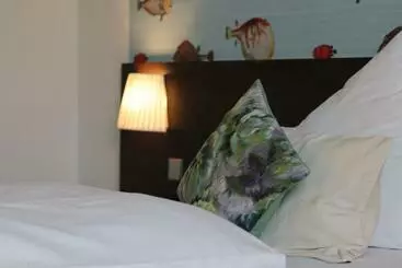 Отель Thuns Dorfkrug