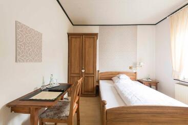 Отель Landhaus Lindenbusch