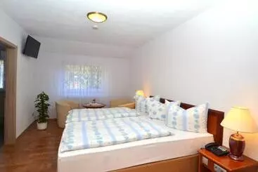 Land Hotel Am Wald Garni