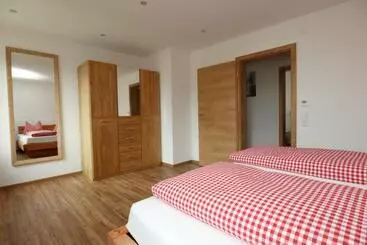 호텔 Ferienwohnungen Rebstock