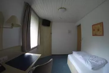 펜션 Zum Wasserfall Garni