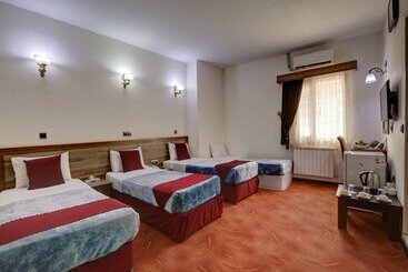 Tourist Hotel Kerman 2