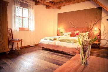 Szálloda Fehrenbacherhof Naturgästehaus