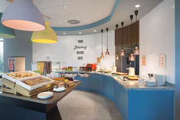 Hotell Hampton By Hilton Krakow Airport