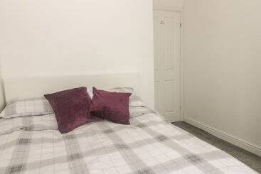 کلبه 2 The Close