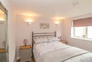 Cottage Cherry Tree Lodge