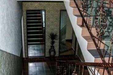 هتل Tsimlyansky Dvor