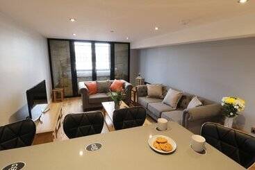 קוטג'' Olton Hall @ Engine Shed