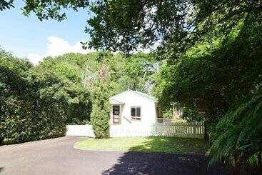 Apple Tree Cottage & Studio