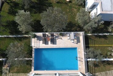 Hotel Calypso Lakeview Villas