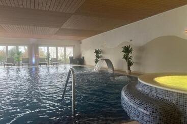 Otel Fröjel Resort & Spa